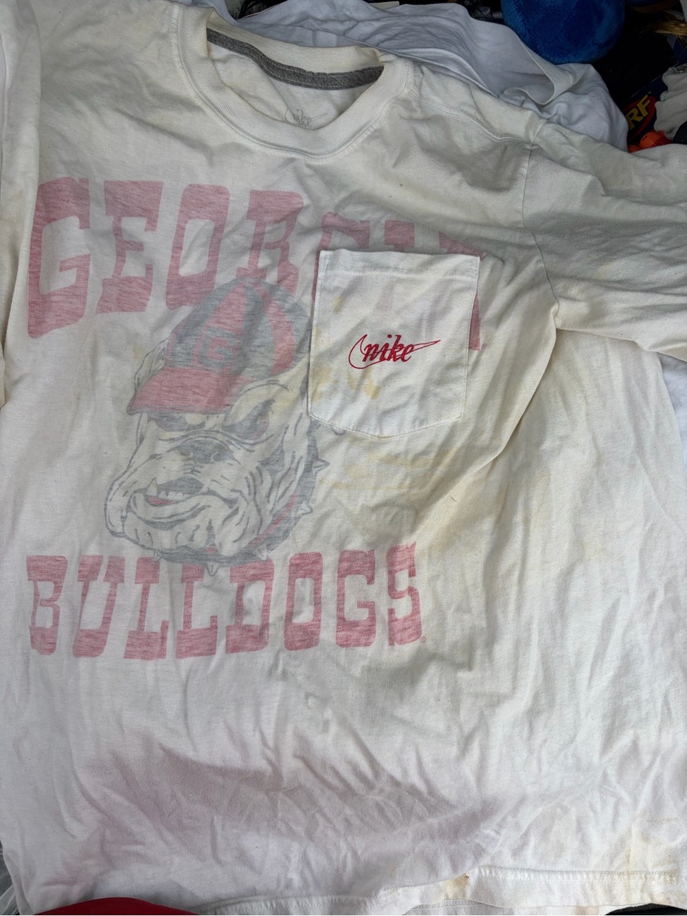Nike White Bulldogs Graphic Pocket T-Shirt with Red Logo